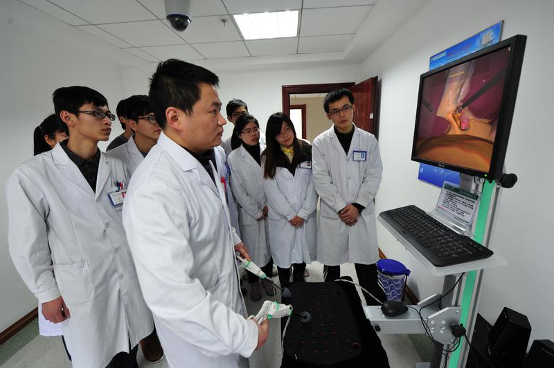 集團臨床技能培訓中心定期開展醫療培訓.JPG